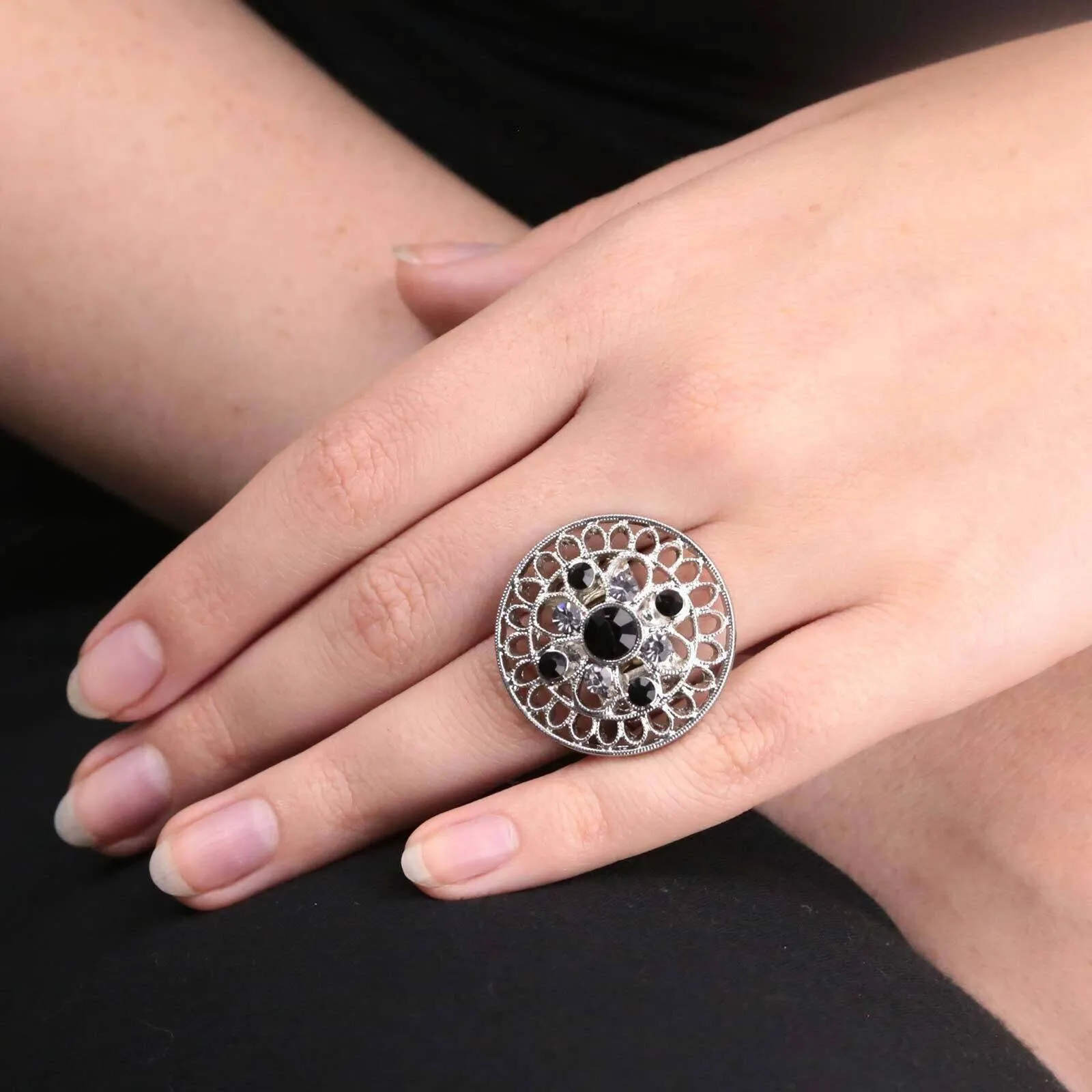 1928 Jewelry Black Diamond Color And Black Crystal Round Stretch Ring