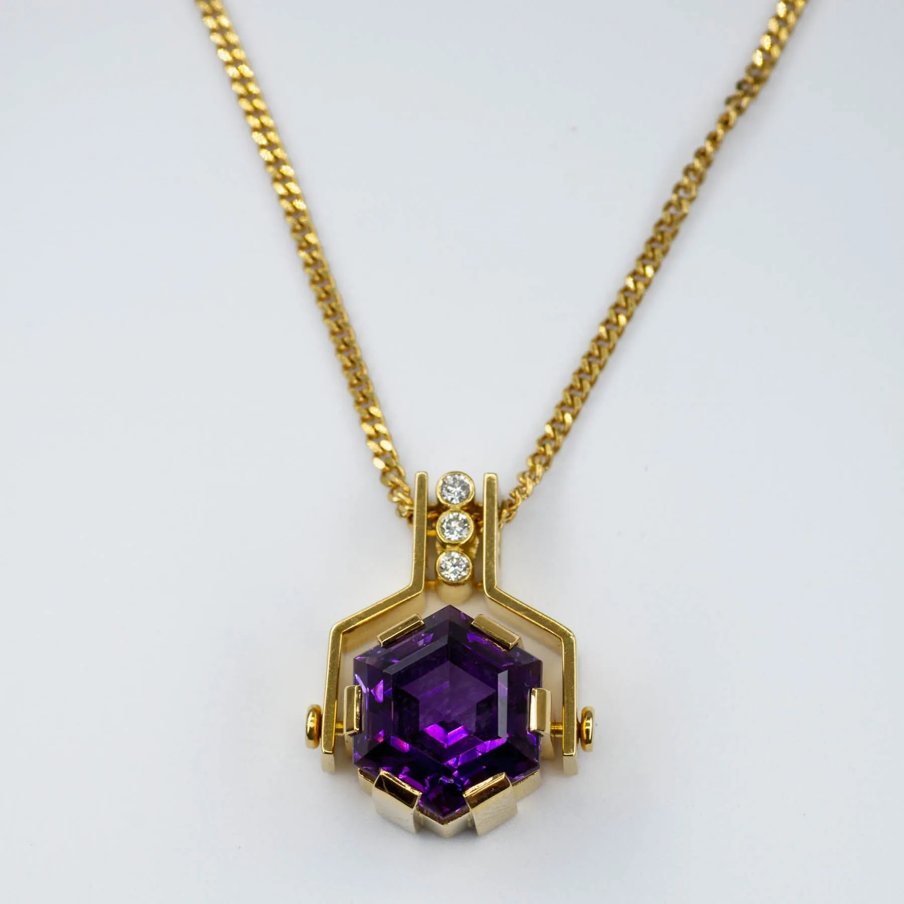 'Cavelti' 18k Gold Amethyst and Diamond Necklace | 8.00ct | 0.09ct | 20"