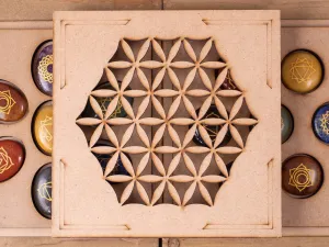 CHAKRA Crystals in Crystal Grid Board Wooden Box - Flower of Life - Healing Crystals Set, Self Care Box, Beginner Crystal Kit, E1757