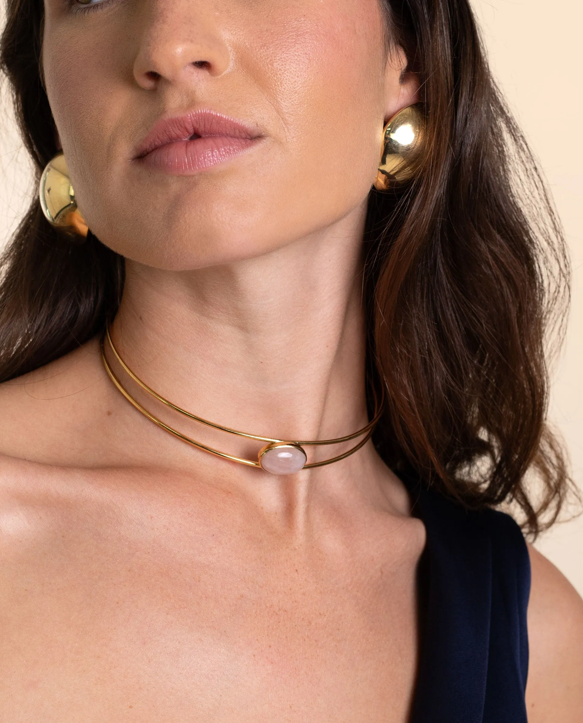 CHOKER ROSE QUARTZ · BAÑO ORO