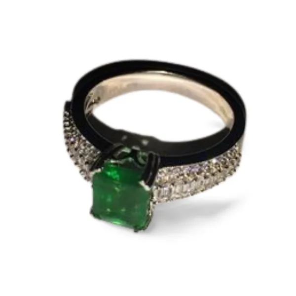 Gorgeous 14K White Gold Colombian Emerald Baguette Diamond Cocktail Ring