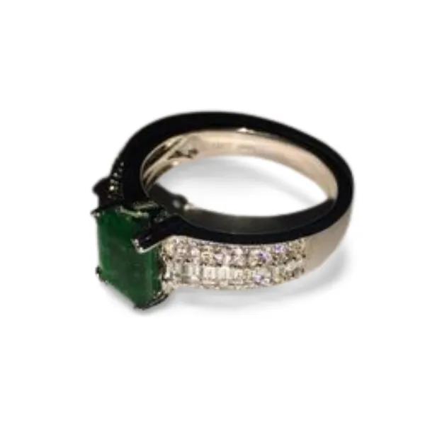 Gorgeous 14K White Gold Colombian Emerald Baguette Diamond Cocktail Ring