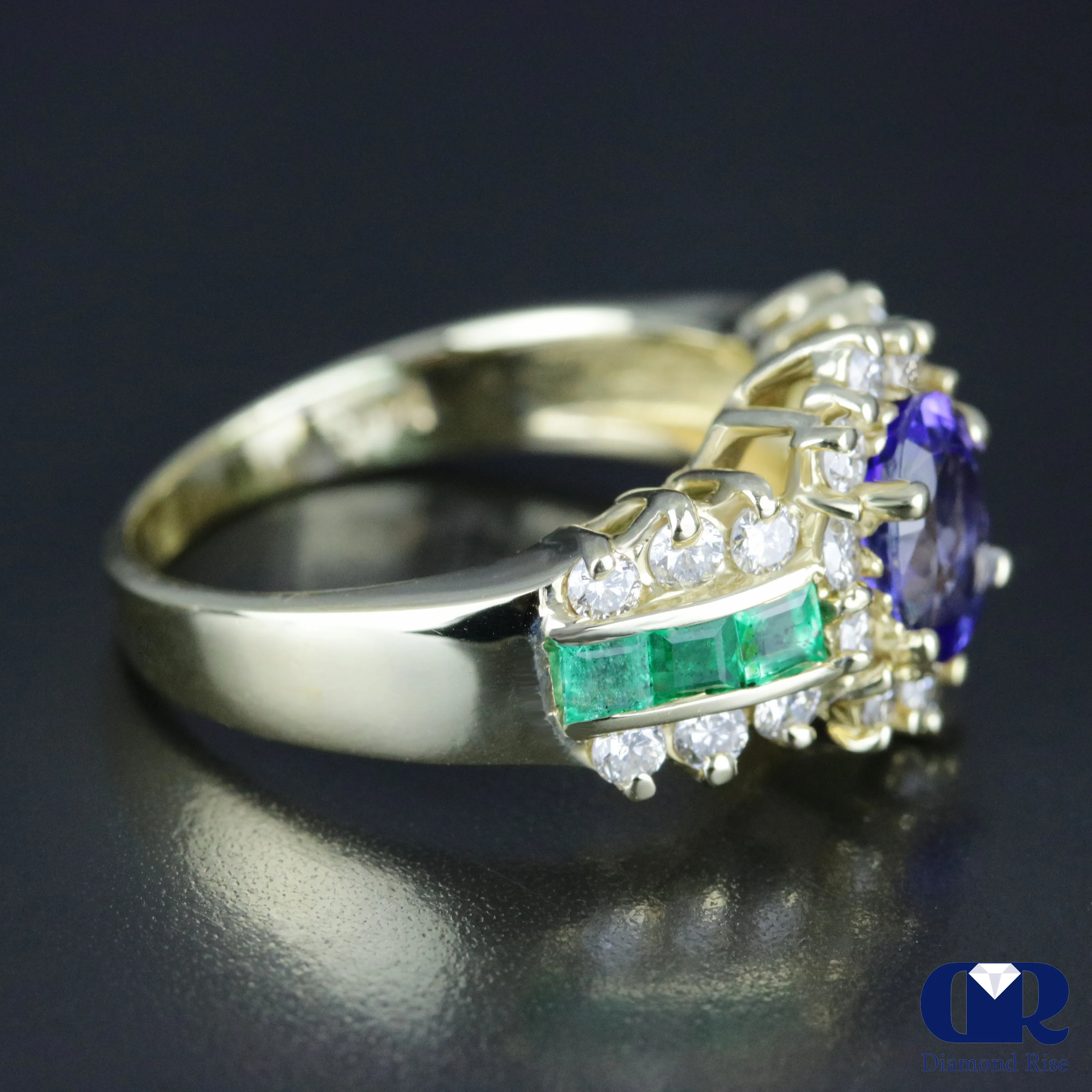 Natural 2.58 Ct Tanzanite Emerald & Diamond Cocktail Ring Engagement Ring 14K Gold