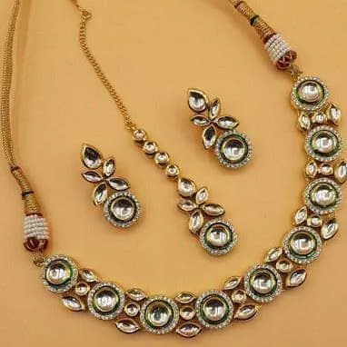 Round Stone Ad Kundan Simple Set