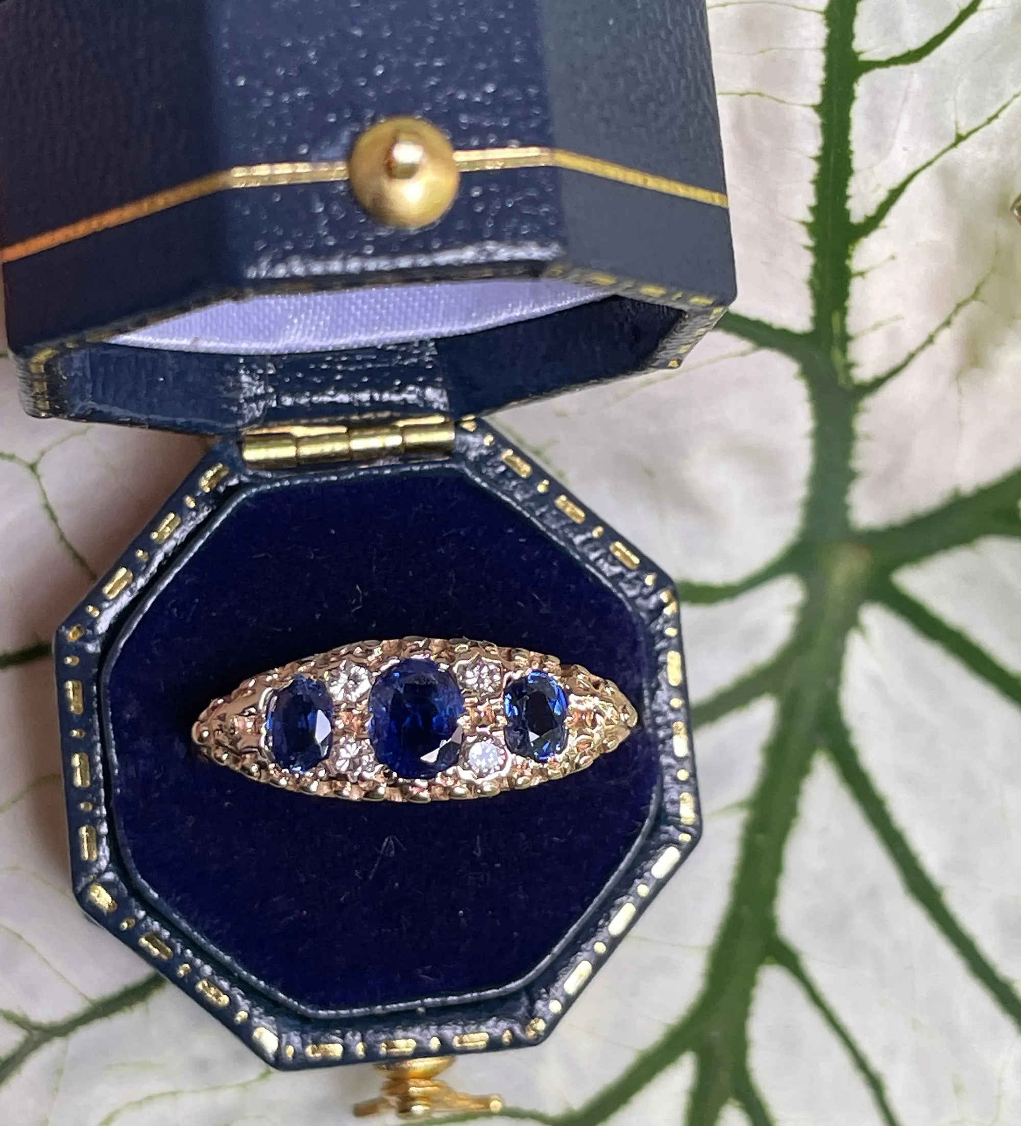 Victorian Revival 1.09ct Vintage GIA Blue Sapphire & Diamond Trilogy 16k Gold Ring