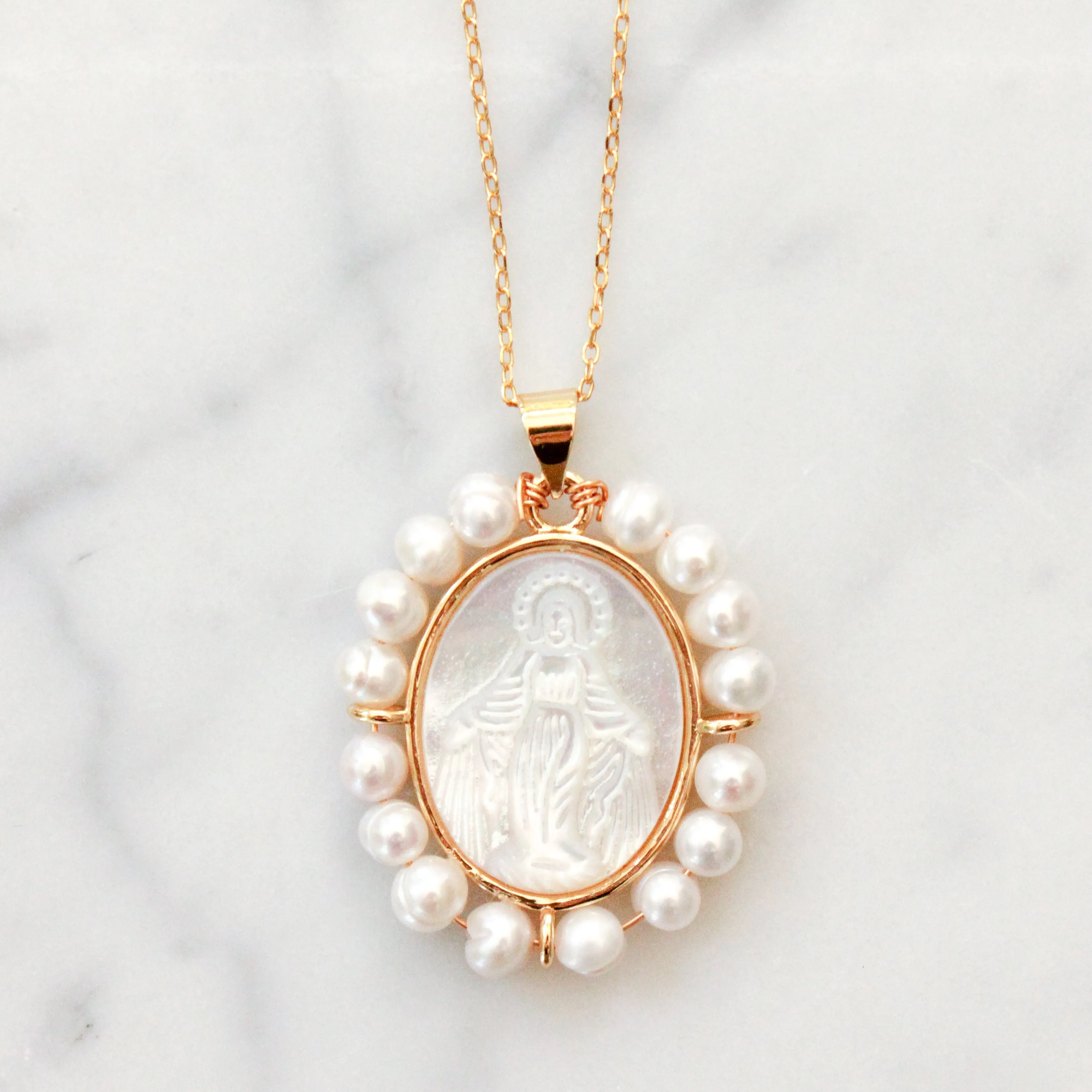 Virgen Milagrosa Medallion Chain